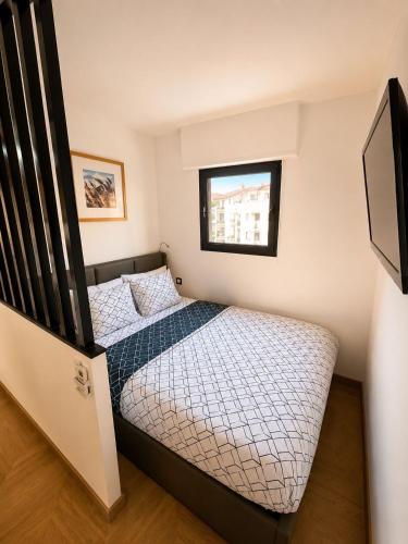 Charmant appartement au cœur de Cannes, proche Palais et Croisette, piscine et mer à 1 min