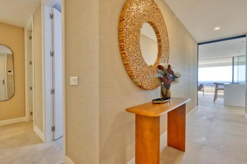 Incredible Sea View Apartment at Estepona Hills