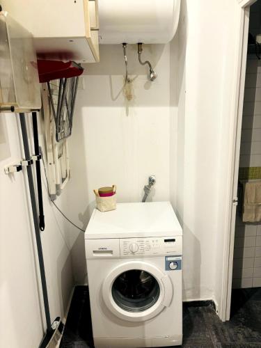 Charming Stay in Barcelona Near Las Ramblas