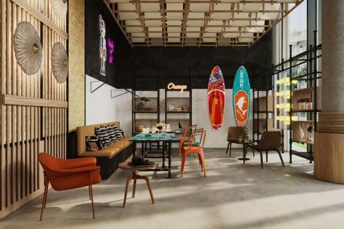 Moxy Nice photo 36