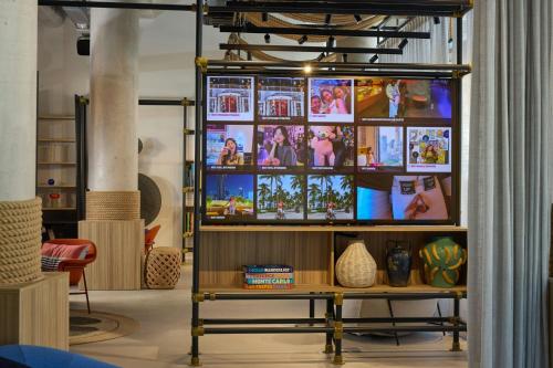 Moxy Nice photo 37