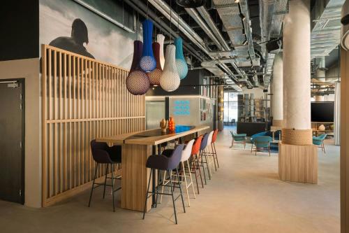 Moxy Nice photo 45