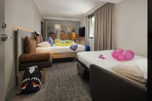 Moxy Nice photo 51