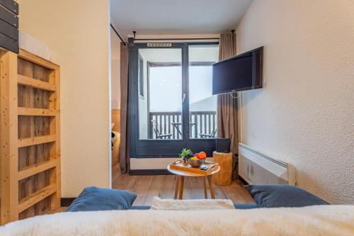 Balcony Ski-In Ski-Out with View apartments in centre of Val Thorens