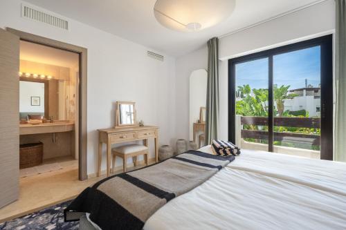 Beach & Golf Villa - Lagoon Pool - Sleeps 8