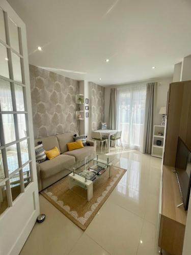 Bright apartment at Mimi’s