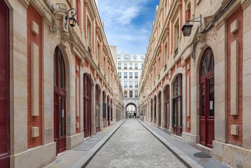 Elegant Duplex - Historical street - Center Paris