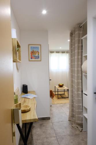 Studio cosy centre-ville climatisé à 5 min de la plage à pied