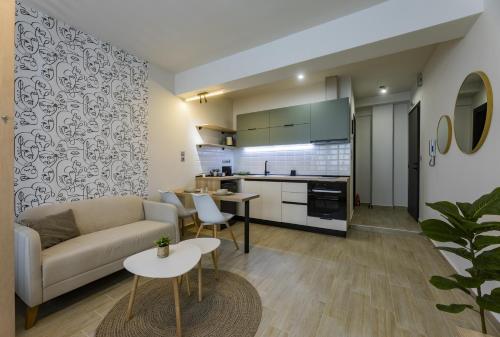 Oikia 4 you # Apts, Designer Studio, Walk to Aristotelous