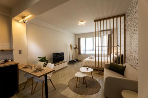 Oikia 4 you # Apts, Designer Studio, Walk to Aristotelous