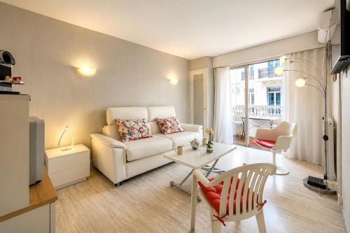 FRGK Victoria 3 Central Cannes studio Terrace, AC & Ultra-Fast Wi-Fi