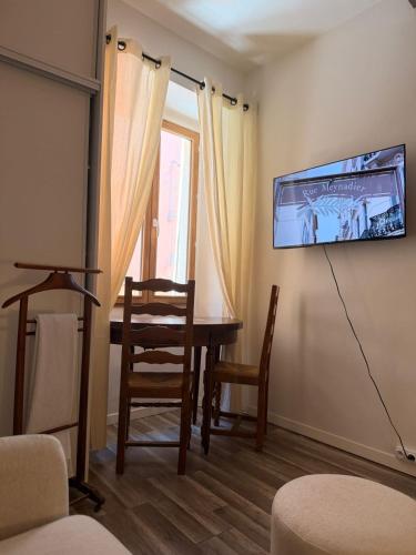 Studio Cosy au coeur de la rue Meynadier - 5 min de la plage et du port