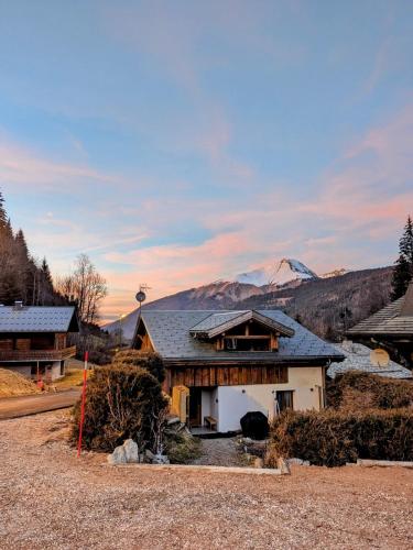 Beautiful, quality spacious apartment with easy access to ski slopes