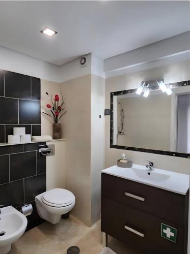 Ria Center Apartment - Right
