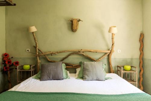 Domaine de Rhodes - 5 Chambres et 7 locations de vacances photo 86