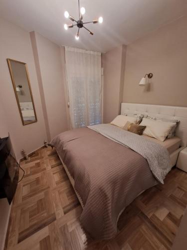 White tower central apartment