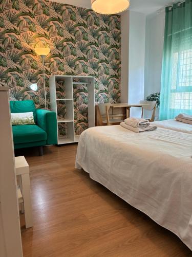 Estudio San Felipe junto a la Playa y el Hospital Puerta del Mar en Cádiz