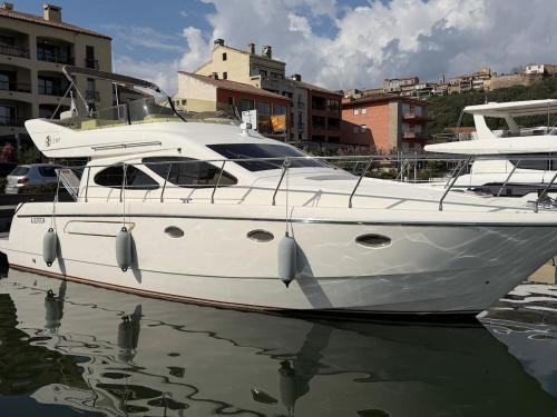 Unique stay aboard a boat
