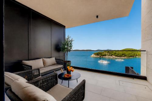 Azure Horizon L & G Apartment