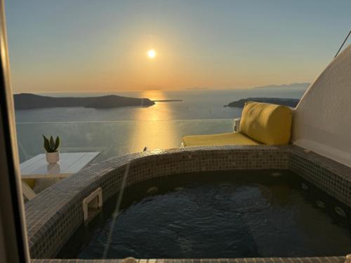 Foto Esmi Suites Santorini 1