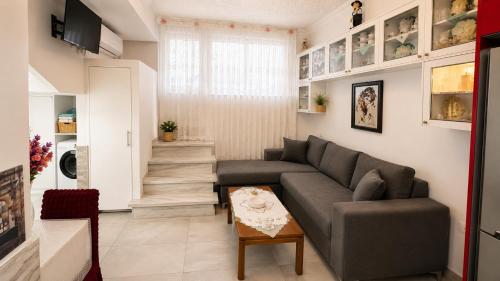 Adriana Athens