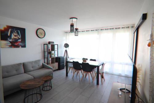 T4 Pro et Famille - Plage - Base Nature - Tout à pied - Parking - Commerces