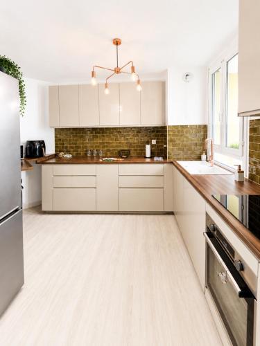 Le Daudet - Elégant 100 m2 - 3 chambres & 2 balcons - 7 min du centre-ville Reims