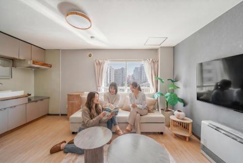 Den SUSUKINO ROOMS