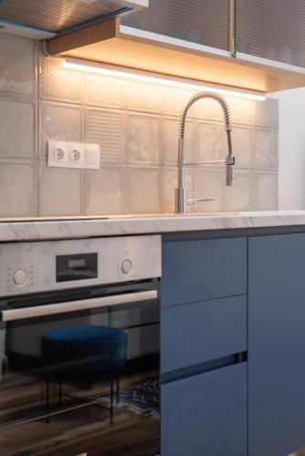 Modern Loft with Parking near White Tower