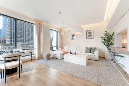Free housekeeping visits during your stay - StayShort - Stylish 2BR Apartment in Downtown Sleeps 4