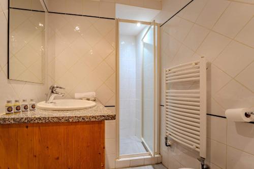 Mountain-View with Ski-In ski Out Stay