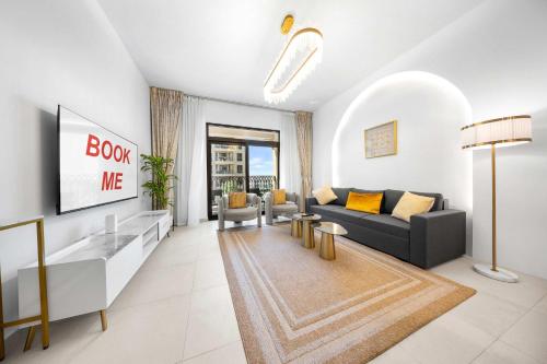 Free housekeeping visits during your stay - StayShort - Bright 1 Bedroom in Madinat Jumeirah Living that Sleeps 4 with Balcony
