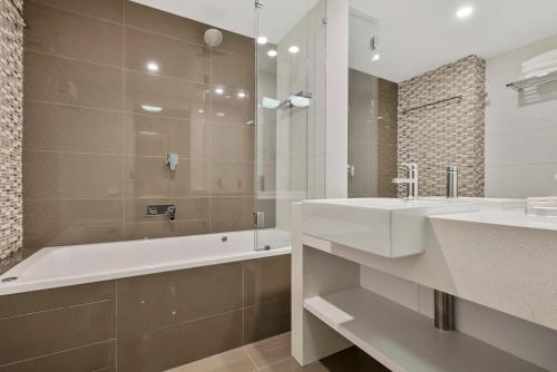 Un baño de Quality Hotel Wangaratta Gateway