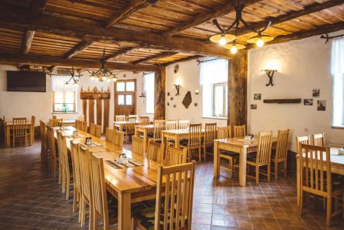 Restaurace v ubytování Penzion U Černého Potoka