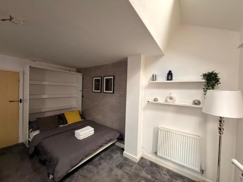 Luxury Rooms - Pick a Room - Free Parking & Kitchen Access, Near Etihad Stadium, The Coop Live & Piccadilly Station, Manchester photo 99