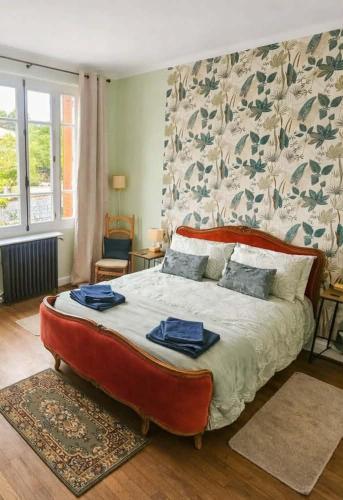 Tempat tidur dalam kamar di Trecastle