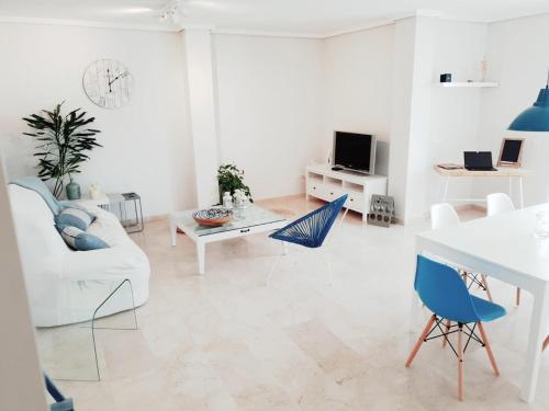Apartment 50m from the beach-swimming pool-garage