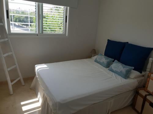 Apartment 50m from the beach-swimming pool-garage