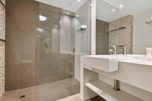 Un baño de Quality Hotel Wangaratta Gateway