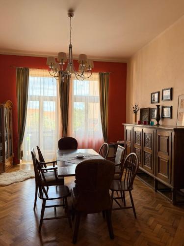 Old Town Family House