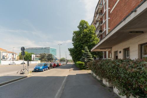 GuestHost - Balcony Flat X3 Linate Airport MM4