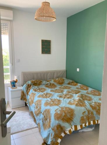 Beachfront apartment - Appartement bord de mer