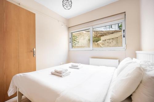 Chic Athens Stay Near Everything