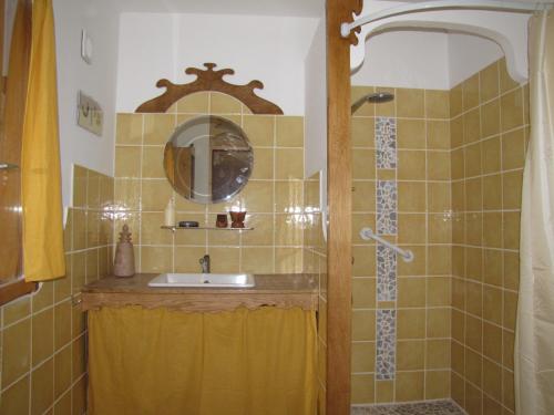 Phòng tắm tại Le Bois De Barthes