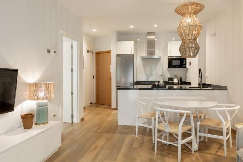 Souviron de Torres by Caleta Homes