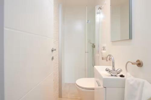 Little room with outdor patio