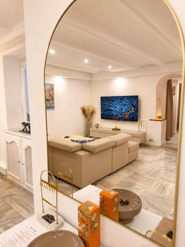 Quiet Private Apartment - 2min Train Station - 5min Palais Croisette - Private entrance photo 4