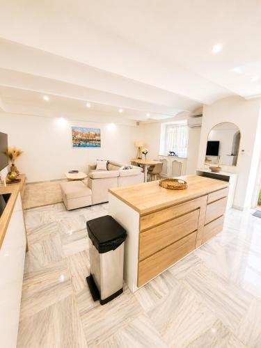 Quiet Private Apartment - 2min Train Station - 5min Palais Croisette - Private entrance photo 31