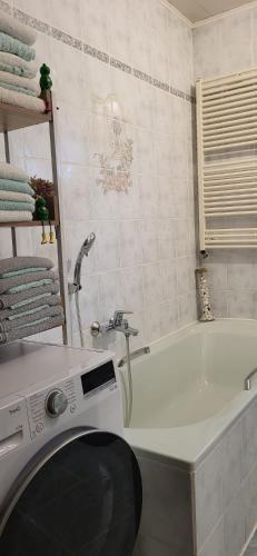 Et badeværelse på Gästewohnung Gerda