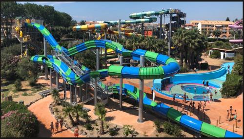 Résidence les caraïbes Cap d'agde - Centre Port- Parking Gratuit-Terrasse - wifi 5G